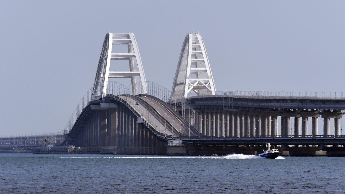 Rusové se natolik bojí o Kerčský most, že tajně jednají s Čínou o stavbě tunelu